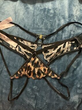 Victoria's Secret Strappy Leopard Embroidered Thong - Black & Gold